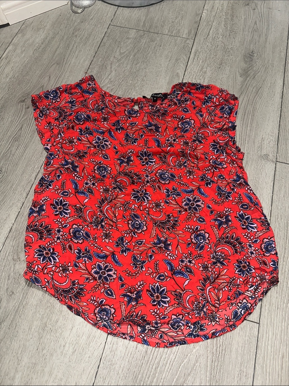 Ava Christine Bright Red Floral Women’s Blouse size medium